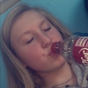 Meet your Posher, Kenzie